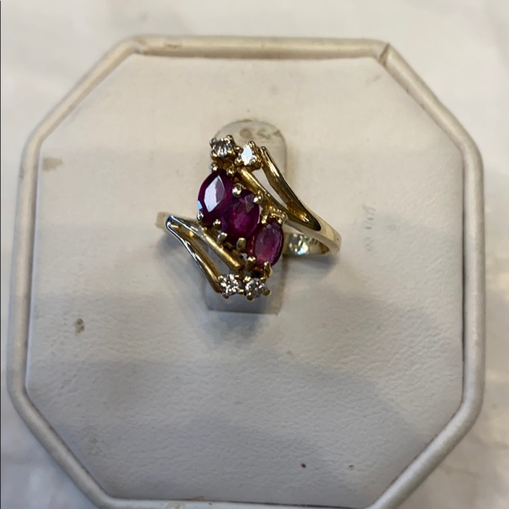 14k Solid Gold Diamonds Ruby Ring - image 1